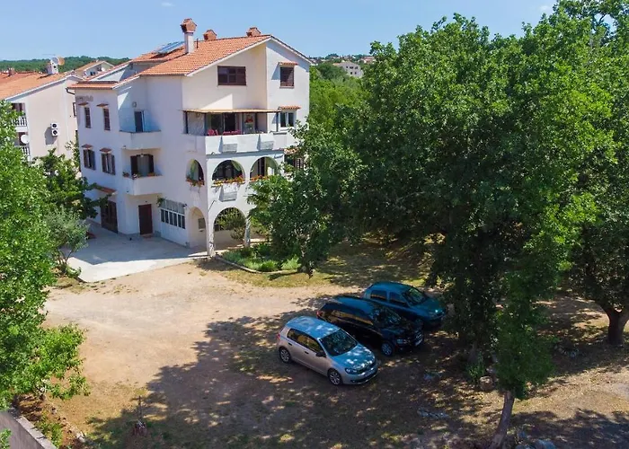 Apartment Mihael Malinska