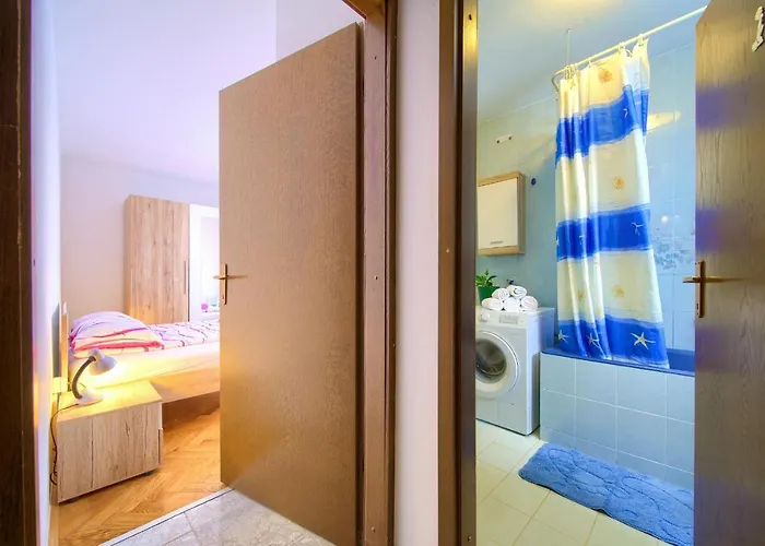 Apartment Mihael Malinska