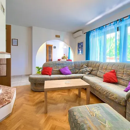 Mihael Apartment