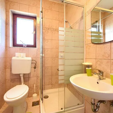 Apartment Mihael Malinska